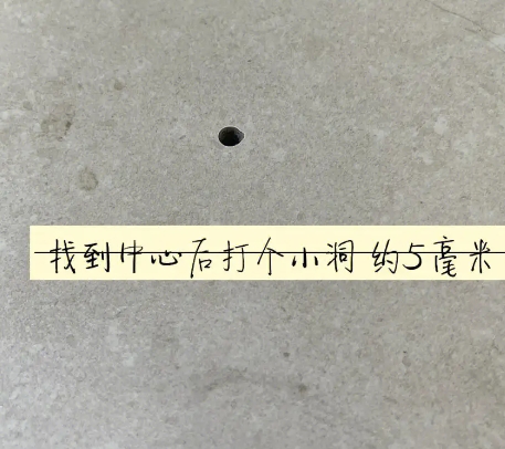宜宾瓷砖空鼓维修公司专业解答在瓷砖铺贴过程中，如果砂料搅拌不均匀，将会带来以下问题